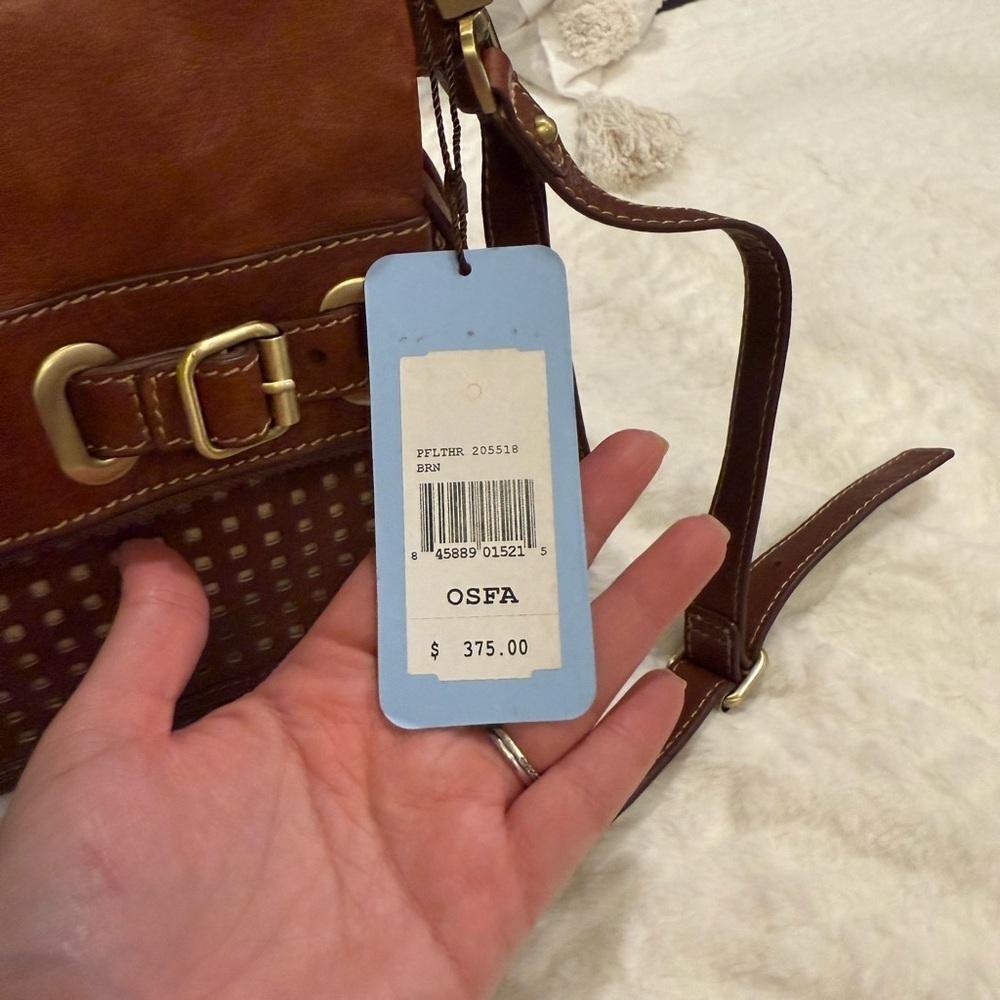NWT Vintage Rafe Tan Crossbody Bag with Leather Material and Adjustable Strap - Picture 4 of 9